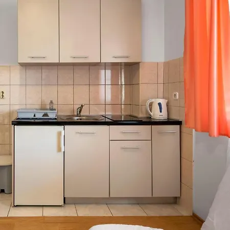 1 Bedroom Gorgeous In *