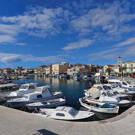 1 Bedroom Gorgeous In